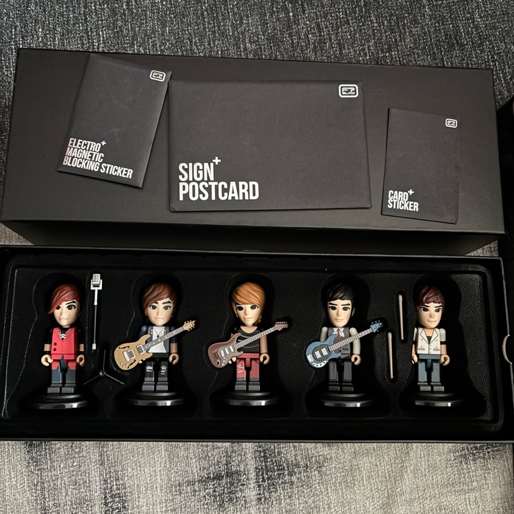 Anniversary Brick Figure set FT Island, new CD, 2012 photo book. Original KPOP